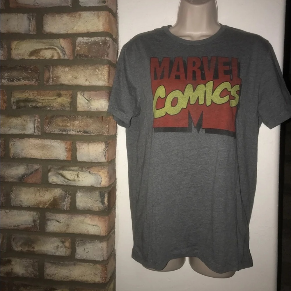 Old Navy Marvel Comics Shirt Unisex Medium